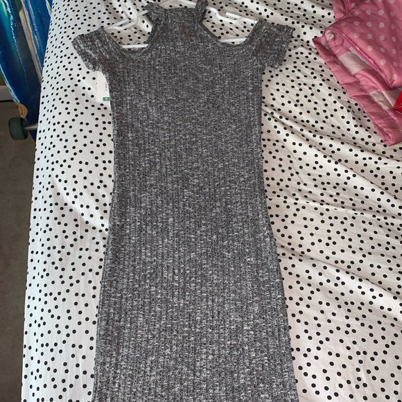 GRAY DRESS - Picture 2 of 3